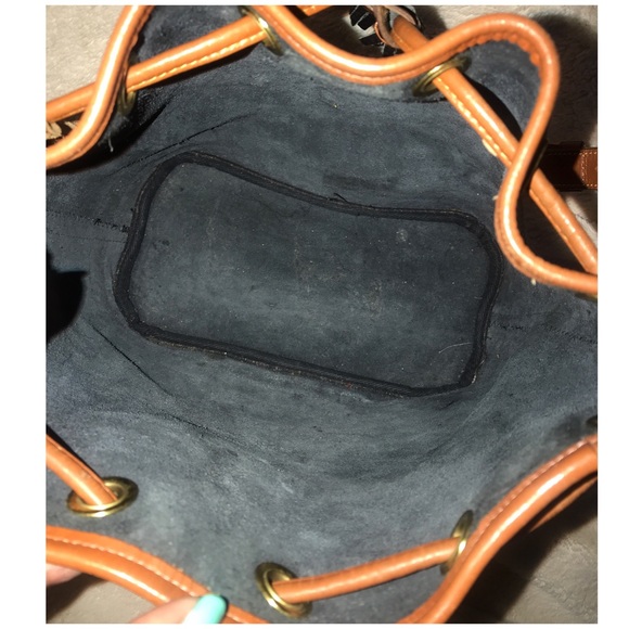 ❌👑✅PRICE FIRM✅Vintage Genuine Leather Dooney & Bourke Bucket Drawstring Bag - Picture 6 of 11